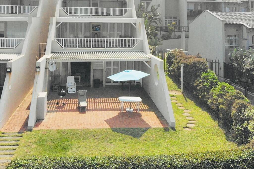 2 Buxtehude * Ballito